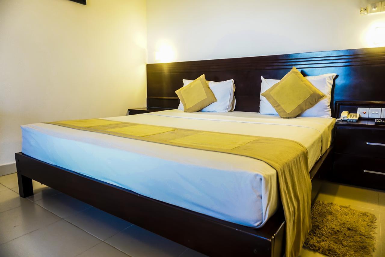 Lavendish Okrin Hotel Kataragama Kültér fotó