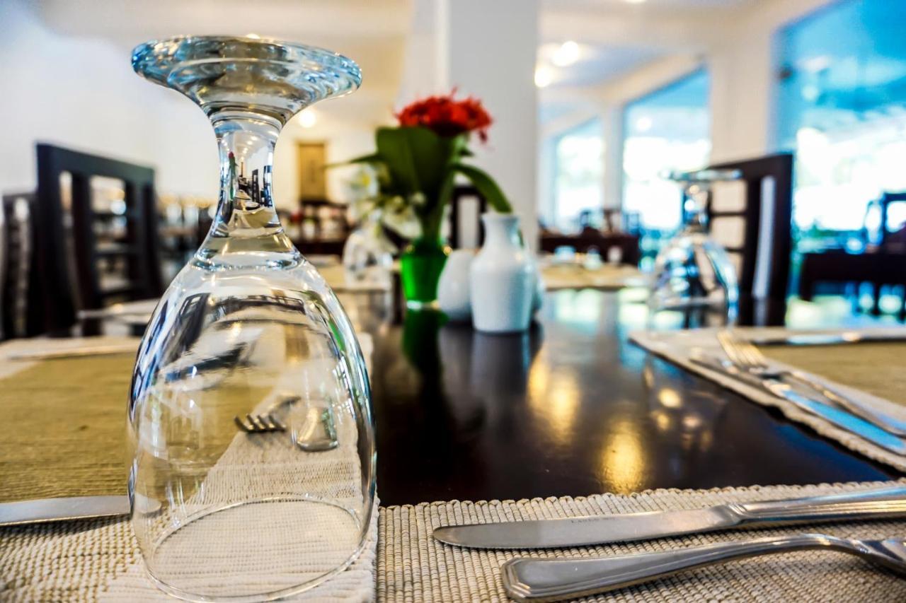 Lavendish Okrin Hotel Kataragama Kültér fotó