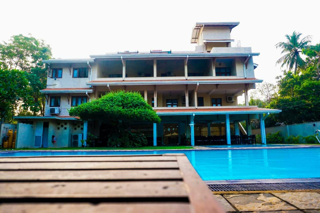 Lavendish Okrin Hotel Kataragama Kültér fotó