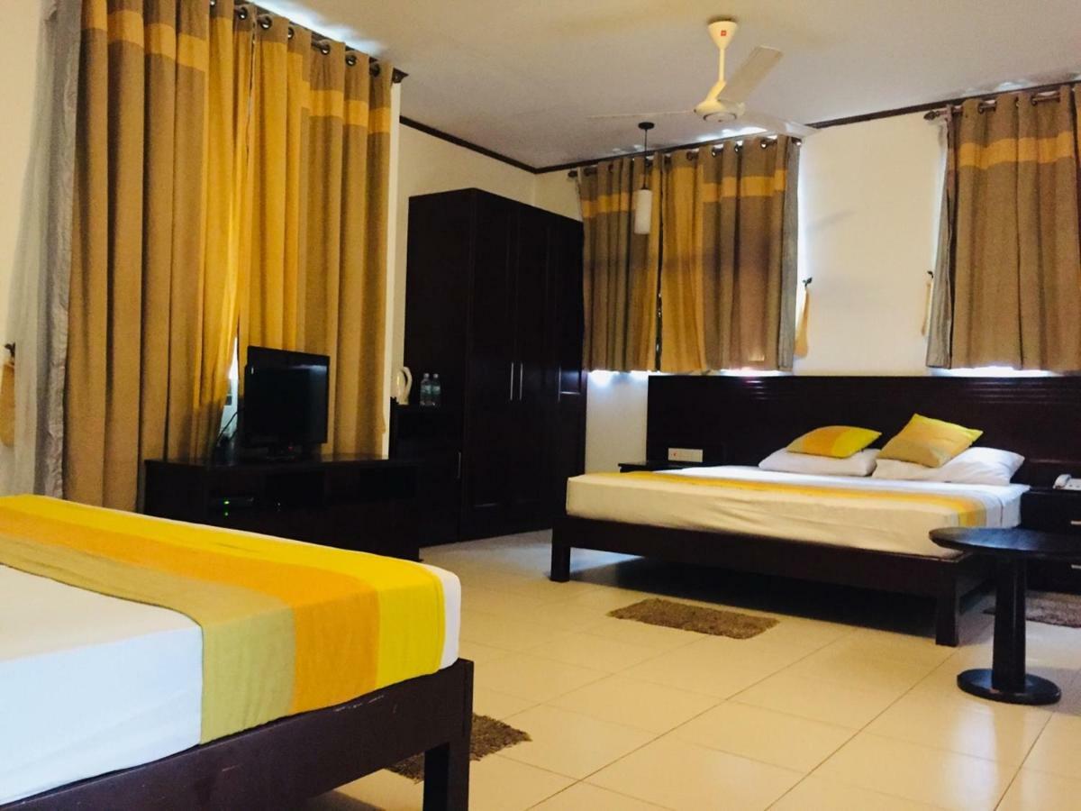 Lavendish Okrin Hotel Kataragama Kültér fotó