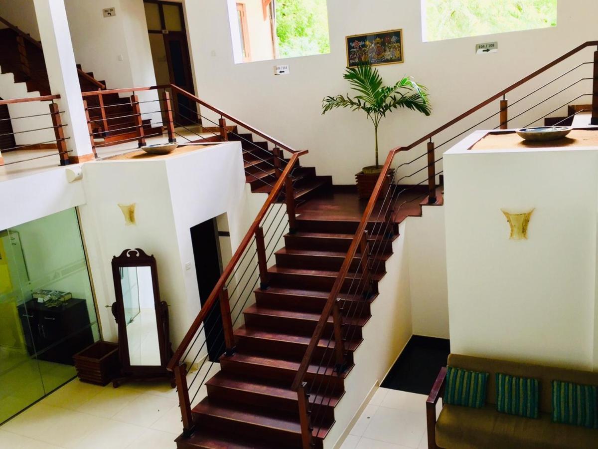 Lavendish Okrin Hotel Kataragama Kültér fotó